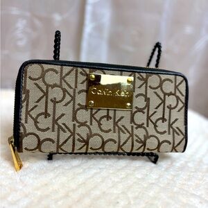 Calvin Klein Continental Zip Around Ladies Wallet